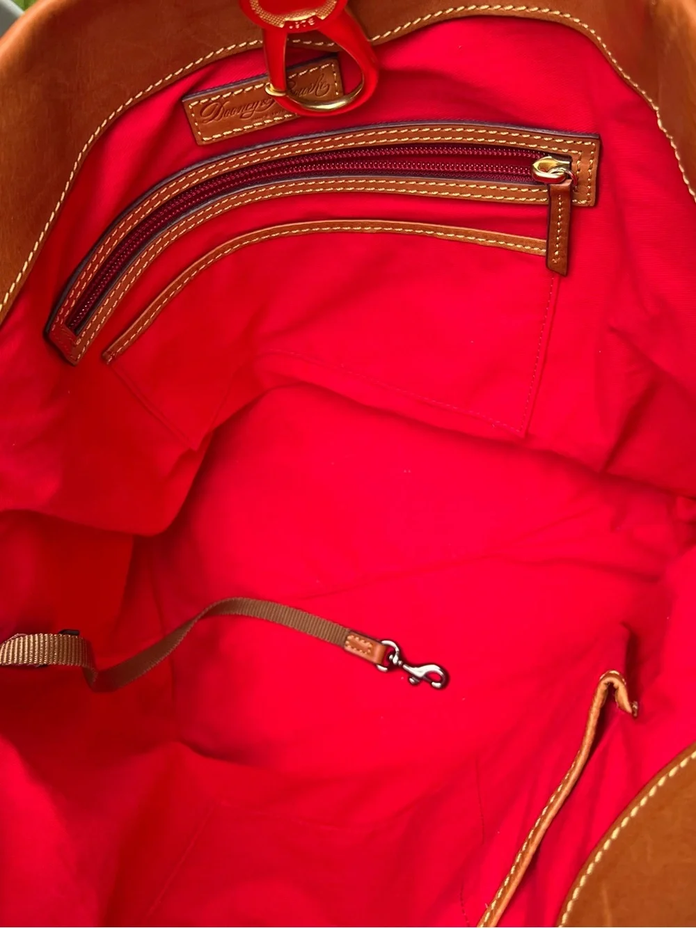 DOONEY AND BOURKE FLORENTINE LEATHER LOGO LOCK TOTE